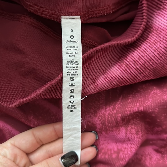 lululemon leggings - Picture 3 of 3
